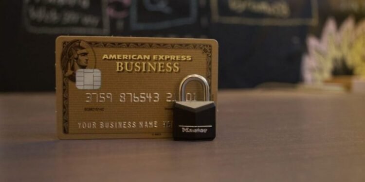 7 Best Business Credit Cards for Startups in 2023 • Benzinga