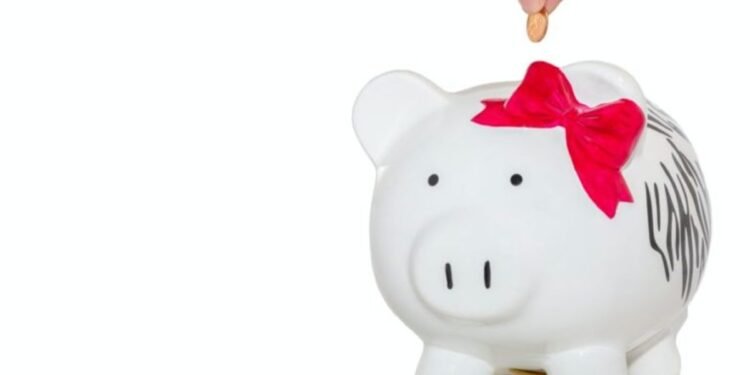 7 Best Checking Accounts for 2023 • Free Or Low Fees • Benzinga