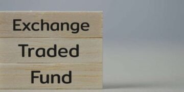9 Types of ETFs (Which One Should You Choose?) • Benzinga