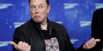A pretzel-shop worker committed a $1 million fraud to buy Tesla, GameStop, and Nvidia shares