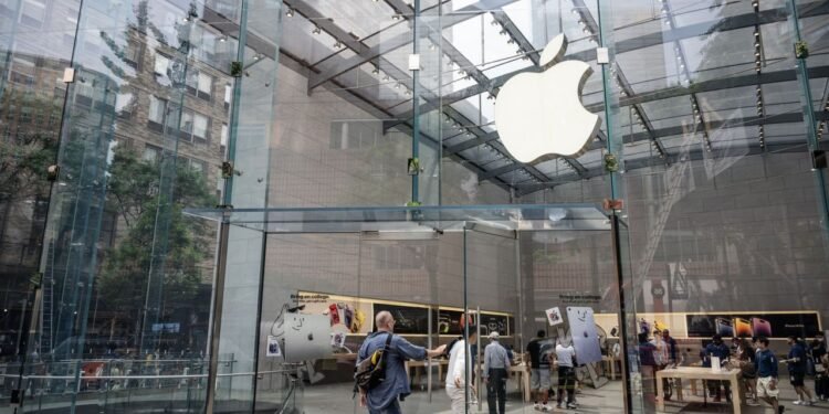 Apple Earnings Are Coming. Here's What to Expect.