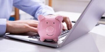 Big banks are 'flouting rules' by paying savers less if they open accounts in branch