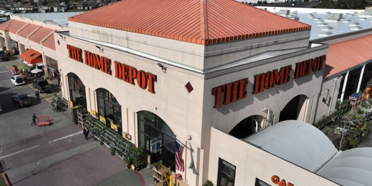 Home Depot Tops Earnings Estimates, Launches $15 Billion Stock Buyback