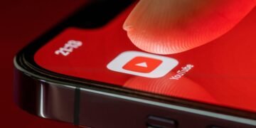 How to Download YouTube Videos on an iPhone