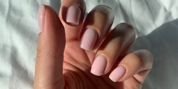 I Had A Ukrainian Manicure & I'll Never Look Back