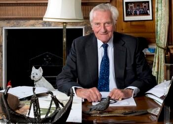 Cutting a dash: Lord Heseltine at his home in London’s Belgravia
