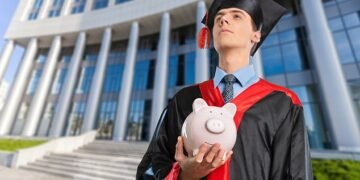 New rules: This year's university intake will probably pay back far more in student loans than those who started earlier