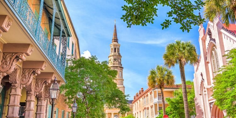 The 15 Best Places to Retire in the US, According to a Recent Report