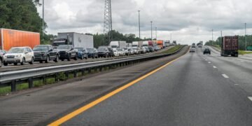 The Best and Worst Times to Drive Labor Day Weekend, According to AAA