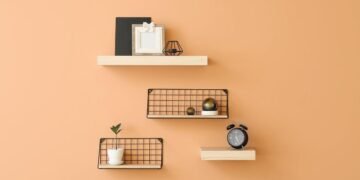 The Easiest Way to Guess How Much Weight a Floating Shelf Can Hold