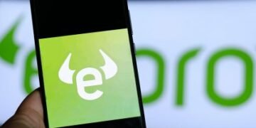 eToro Investors Cash Out $120M in Secondary Share Sale