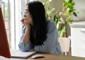 3 Easy Ways To Get Through The Workday