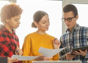 3 Ways Young Professionals Can Gain Confidence At Work