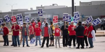 Auto Workers Strike And Inflation Rises At Fastest Rate In A Year