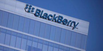BlackBerry expects to report drop in quarterly revenue, shares dive