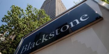 Blackstone, Airbnb to Join S&P 500 After Index Rebalancing