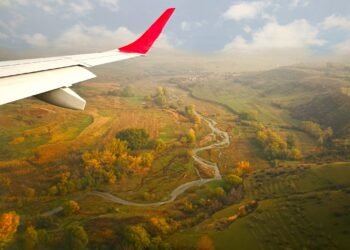 Book Cheap Flights This Fall to These 9 Destinations