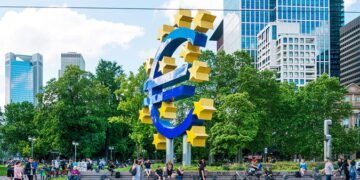 ECB Announces 10th Consecutive Interest Rate Hike amid Inflation Battle