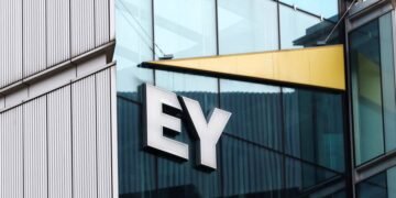 EY to create more than 1,000 jobs in Northern Ireland