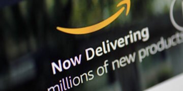 Exclusive-Amazon devices unit morale wanes amid cuts, weak development pipeline- sources By Reuters