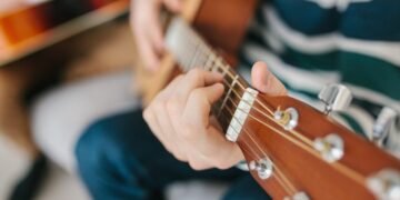 How to Save Money on Your Kids' Extracurricular Activities