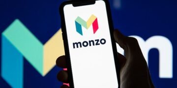 Queueing up: 200,000 would be investors have joined the waiting list for Monzo's investment service