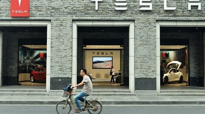 TSLA Stock Up 1.75%, Tesla to Disrupt Auto Design and Manufacturing Process with Gigacasting Breakthrough