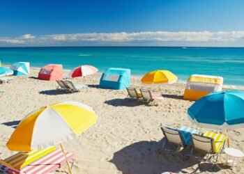 The Best Beaches in Miami, From the Spring Break-Worthy to Calm State Parks