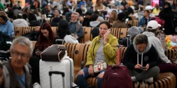 UK aviation regulator to review failure of air traffic control system
