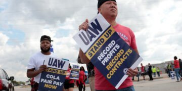 What striking workers get wrong about automaker profits