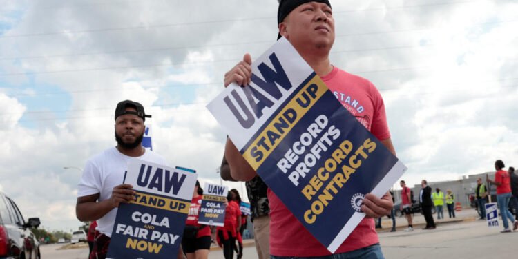 What striking workers get wrong about automaker profits