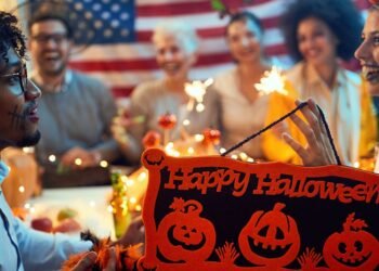 5 Tips For Celebrating Halloween At Work