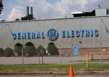 GE Reports Stellar Earnings Ahead Of Breaking Into Two Companies