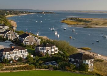 New England Fall Guide: 16 Best Things to Do in New England this Autumn