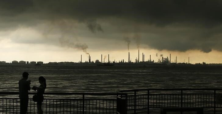 Oil edges up as demand fears counter Middle East conflict By Reuters