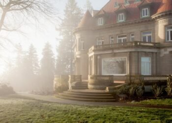 The 32 Most Haunted Places in America