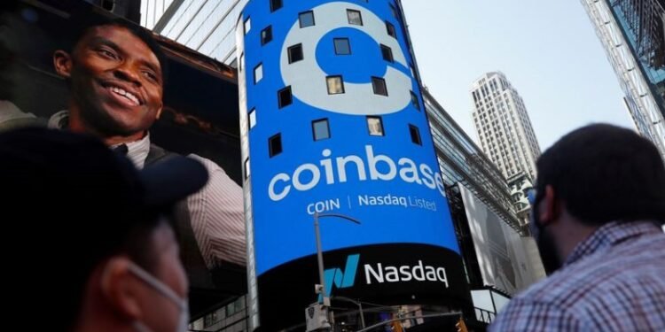 Coinbase boosts USDC interest rates amid SEC scrutiny and declining supply