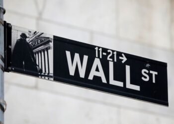Stock Market Today: Dow ends higher as Target rally pushes retailers higher