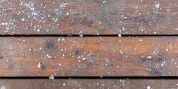 How to Remove Salt Streaks From Your Floor in Winter