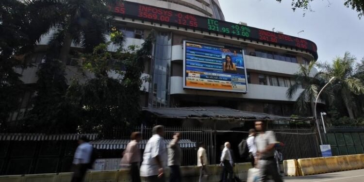 India stocks lower at close of trade; Nifty 50 down 0.03%