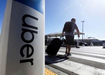 Lyft beats third quarter estimates on steady ride-hailing demand By Reuters