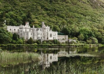 The 19 Most Beautiful Places in Ireland, From Inconceivable Rock Formations to Medieval Architecture