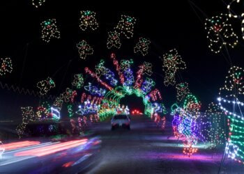 The World's Most Spectacular Holiday Light Displays