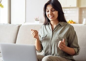 3 Stories You Need To Share In 2024 To Impress Recruiters