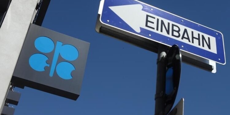 COP28 clashes over fossil fuel phase-out after OPEC pushback By Reuters