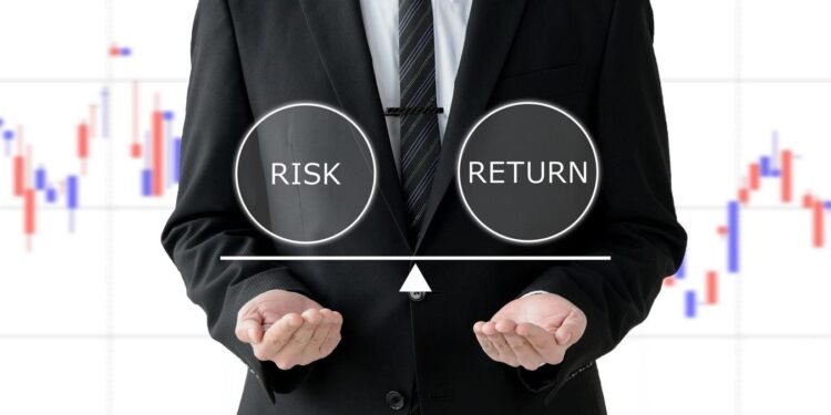 Index Fund Vs. Mutual Funds: Understanding The Key Differences