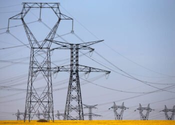 Toshiba, Rohm to invest $2.7 billion to jointly produce power chips By Reuters