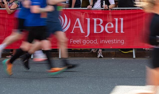 BUSINESS LIVE: Sainsbury's plots banking withdrawal; IDS revenues soar; Watches of Switzerland slashes guidance