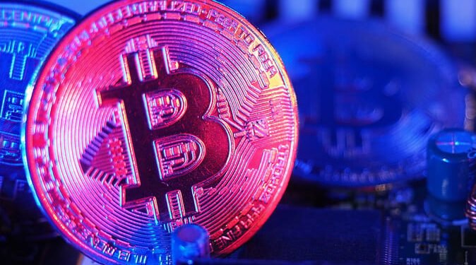 Franklin Templeton Takes Lead in Bitcoin ETF Fee War