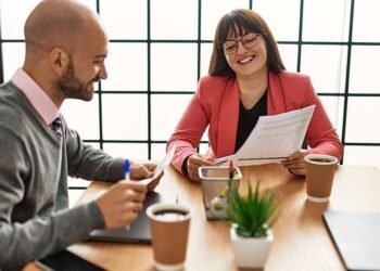 How To Effectively Talk To Your Boss About Your Career Goals